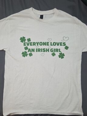 'Everyone Loves An Irish Girl' Tee - Medium - Gilmore Girls - Lorelei